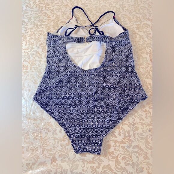 Kona Sol Swimsuit Gray Red Floral Padded Open Back Sz Large Gorgeous - Picture 4 of 4